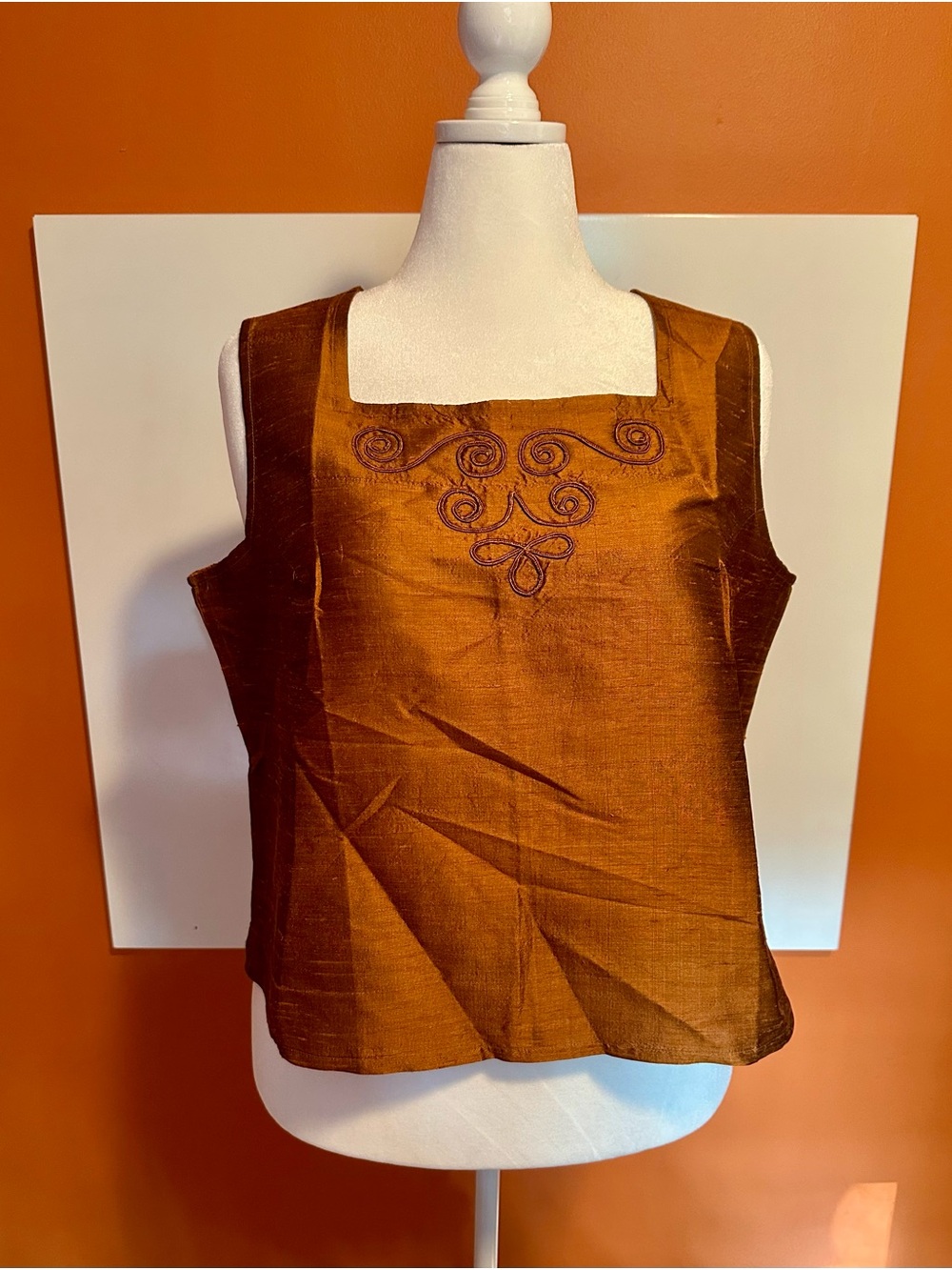 NWT Coldwater Creek 100% Silk Embroidered Shell Top - Size 1X